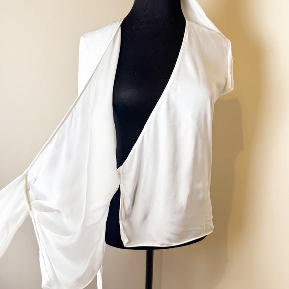ARITZIA BABATON “Wren” Wrap blouse S - Picture 7 of 7